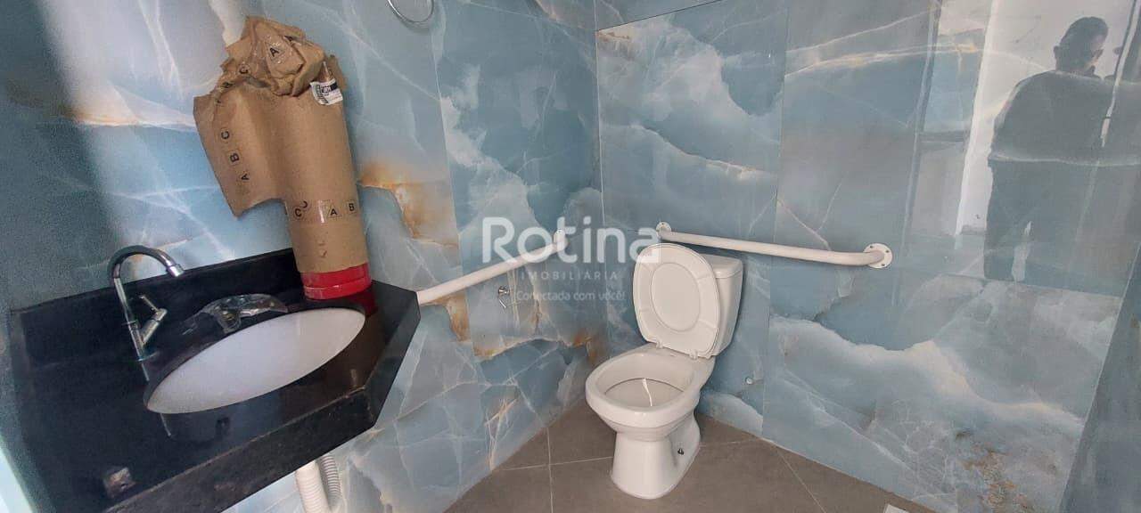 Comercial para alugar, em Uberlândia no bairro Granada no valor de R$ 1.500,00 - Rotina Imobiliária: 