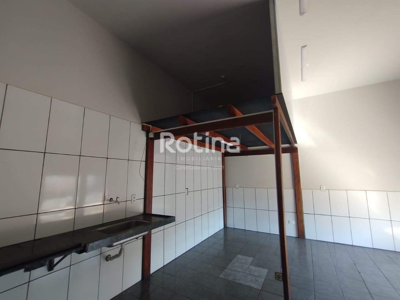 Loja para alugar, em Uberlândia no bairro Nossa Senhora Aparecida no valor de R$ 1.000,00 - Rotina Imobiliária: 