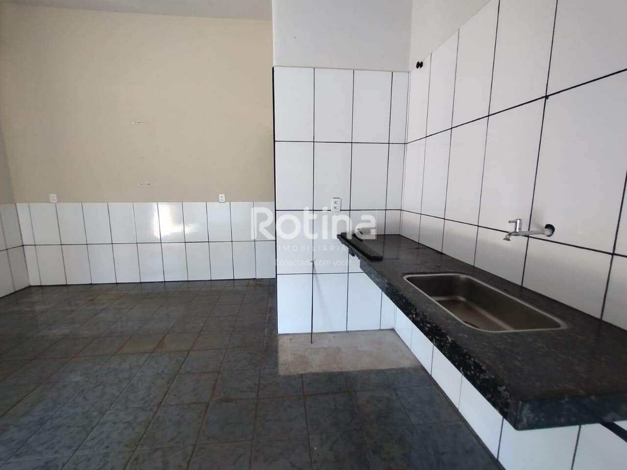 Loja para alugar, em Uberlândia no bairro Nossa Senhora Aparecida no valor de R$ 1.000,00 - Rotina Imobiliária: 