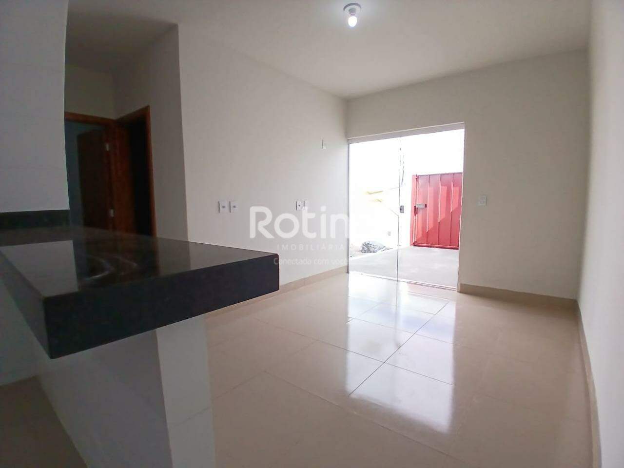 Casa para alugar, 2 quartos em Uberlândia no bairro Shopping Park no valor de R$ 2.300,00 - Rotina Imobiliária: 
