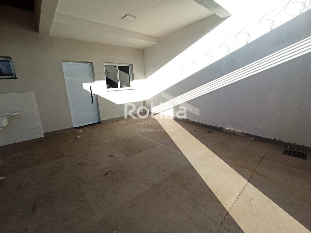 Casa para alugar, 3 quartos em Uberlândia no bairro Jardim Europa no valor de R$ 2.600,00 - Rotina Imobiliária: 