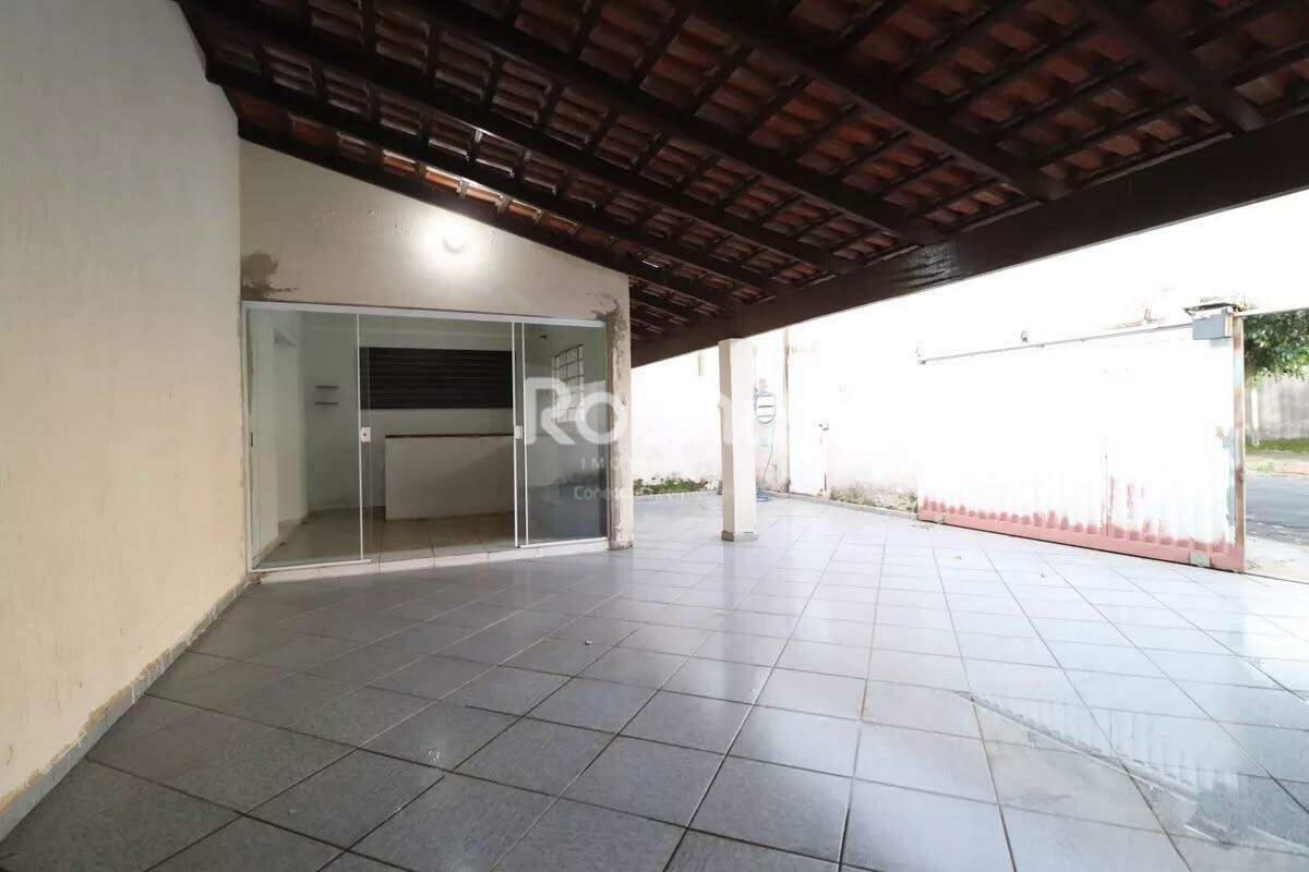 Casa para alugar, 3 quartos em Uberlândia no bairro Carajás no valor de R$ 3.000,00 - Rotina Imobiliária: 