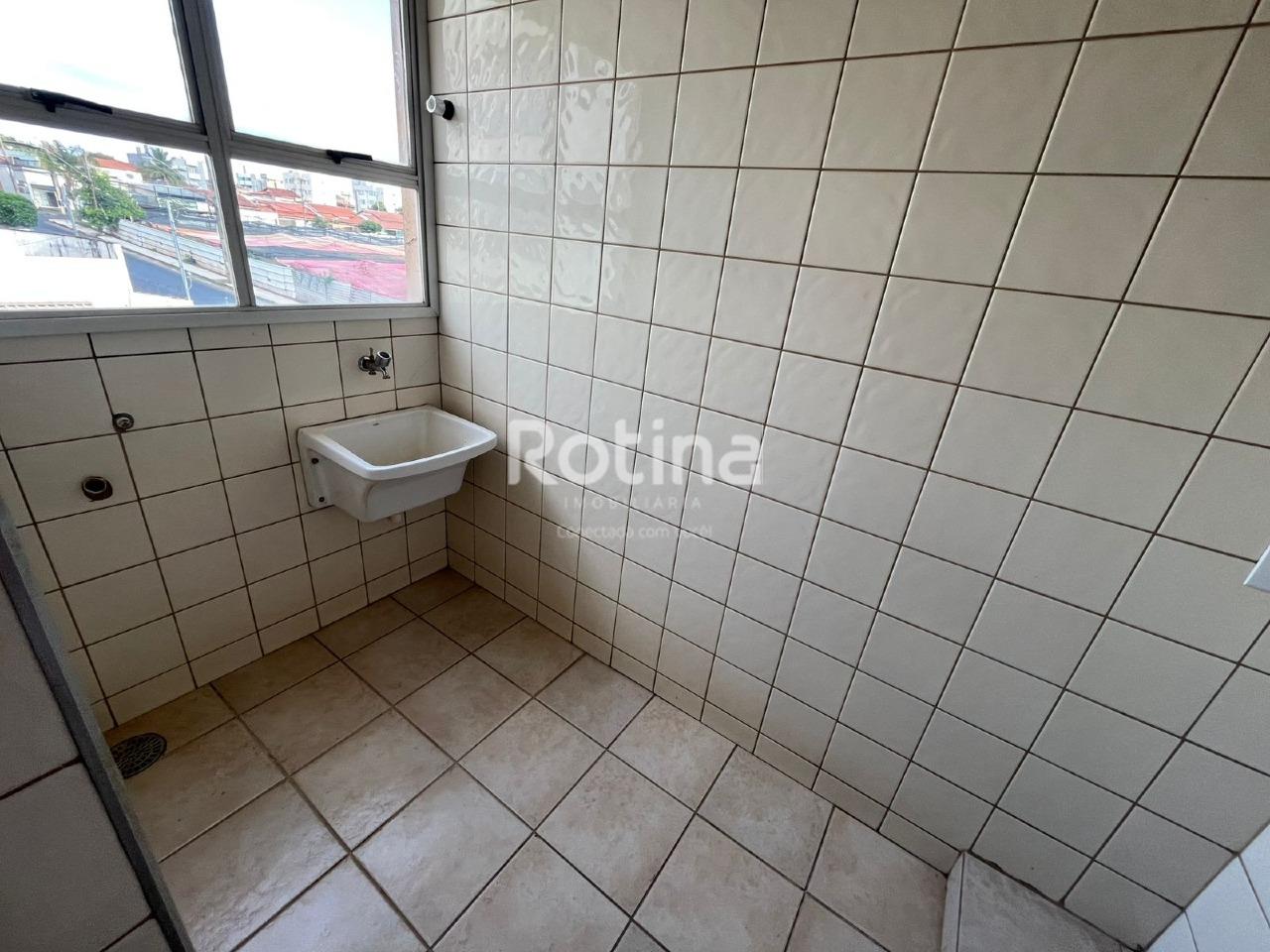 Apartamento para alugar, 3 quartos em Uberlândia no bairro Marta Helena no valor de R$ 2.500,00 - Rotina Imobiliária: 