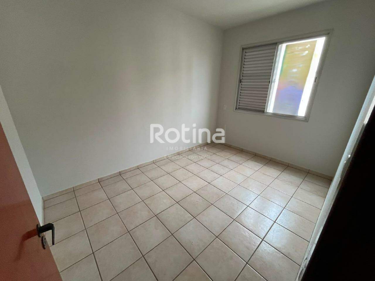 Apartamento para alugar, 3 quartos em Uberlândia no bairro Marta Helena no valor de R$ 2.200,00 - Rotina Imobiliária: 