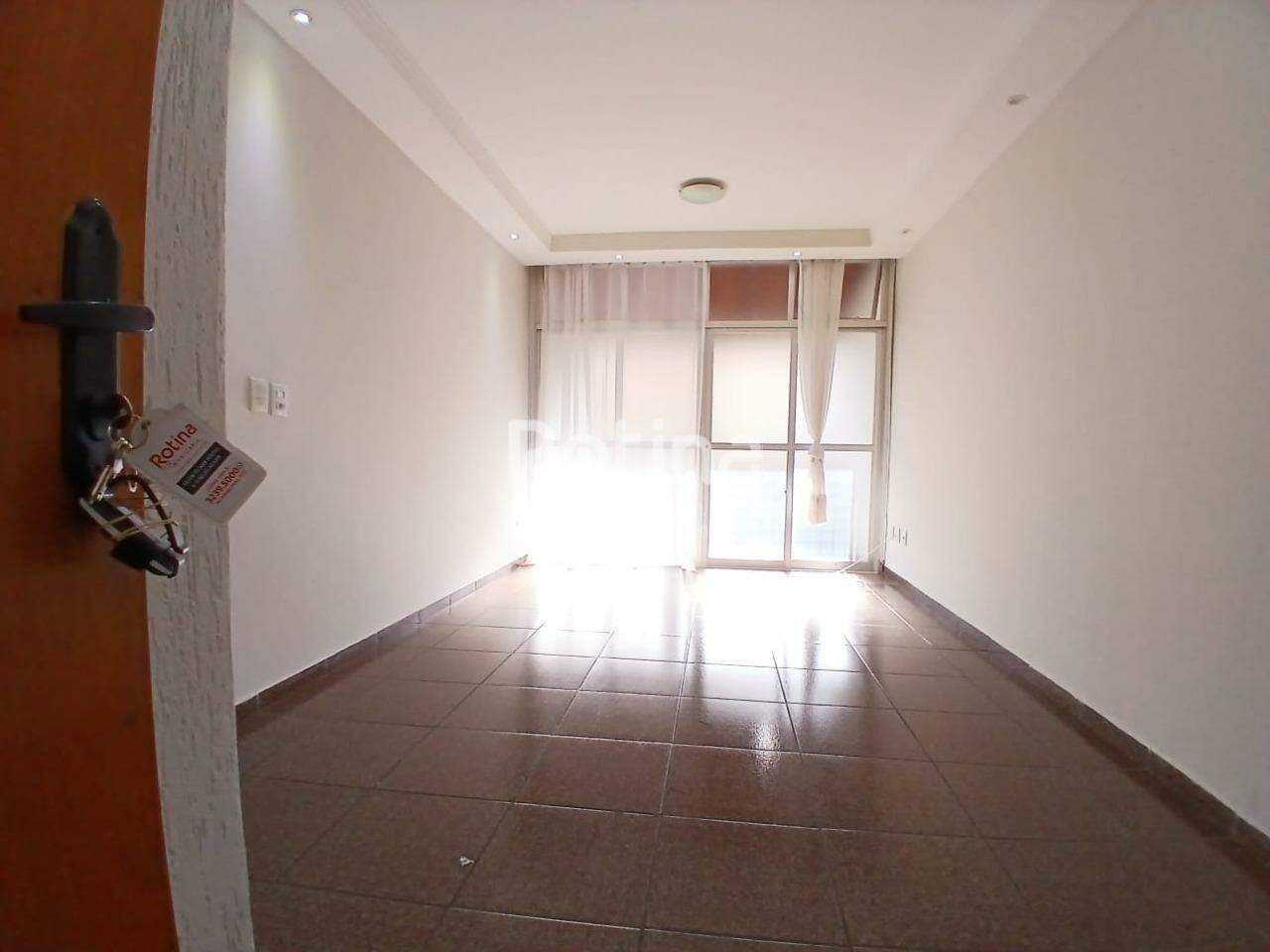 Apartamento para alugar, 3 quartos em Uberlândia no bairro Brasil no valor de R$ 2.700,00 - Rotina Imobiliária: 