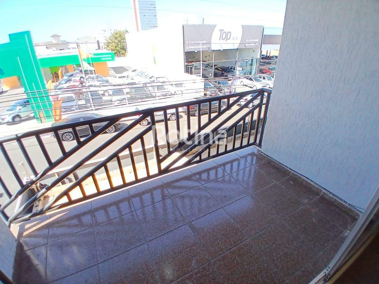 Apartamento para alugar, 3 quartos em Uberlândia no bairro Brasil no valor de R$ 2.700,00 - Rotina Imobiliária: 