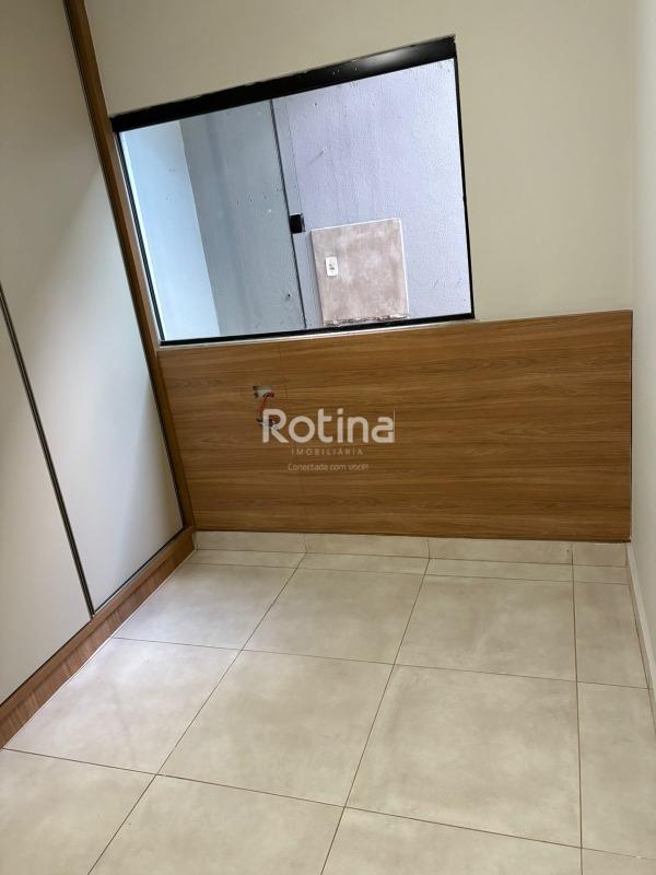 Casa para alugar, 2 quartos em Uberlândia no bairro Shopping Park no valor de R$ 1.600,00 - Rotina Imobiliária: 