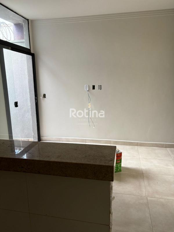 Casa para alugar, 2 quartos em Uberlândia no bairro Shopping Park no valor de R$ 1.600,00 - Rotina Imobiliária: 