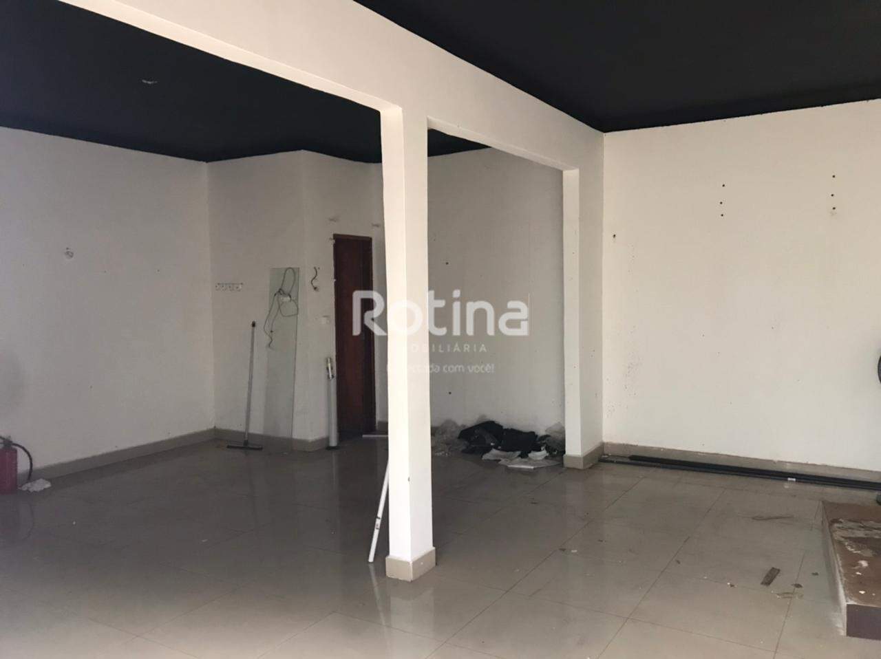 Loja para alugar, em Uberlândia no bairro Segismundo Pereira no valor de R$ 3.200,00 - Rotina Imobiliária: 