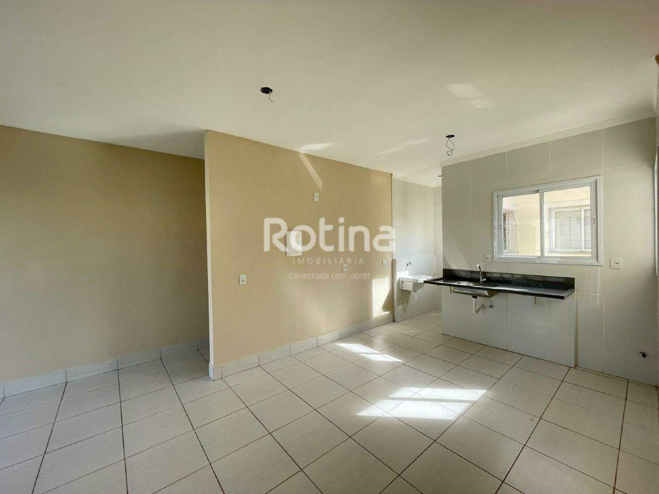 Apartamento à venda, 3 quartos em Uberlândia no bairro Tubalina no valor de R$ 375.000,00 - Rotina Imobiliária: 