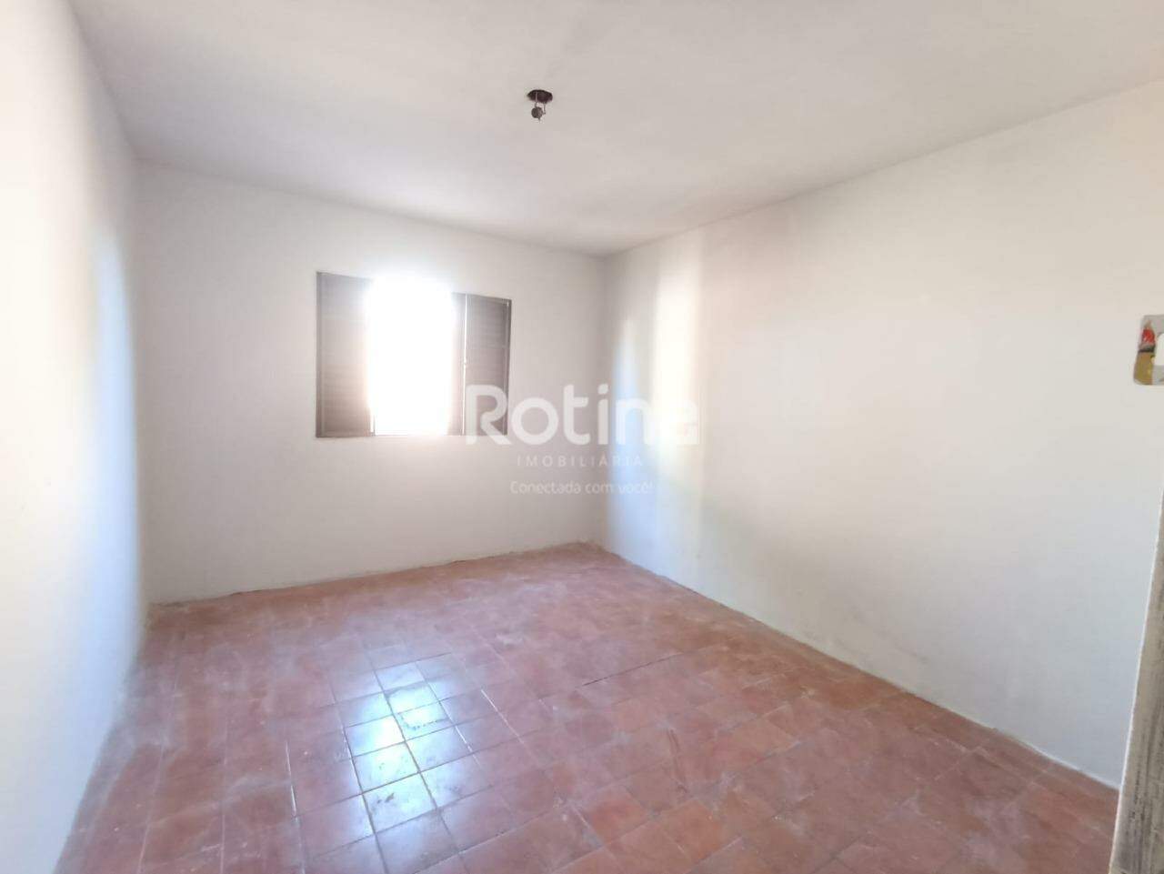 Casa à venda, 3 quartos em Uberlândia no bairro Santa Mônica no valor de R$ 320.000,00 - Rotina Imobiliária: 