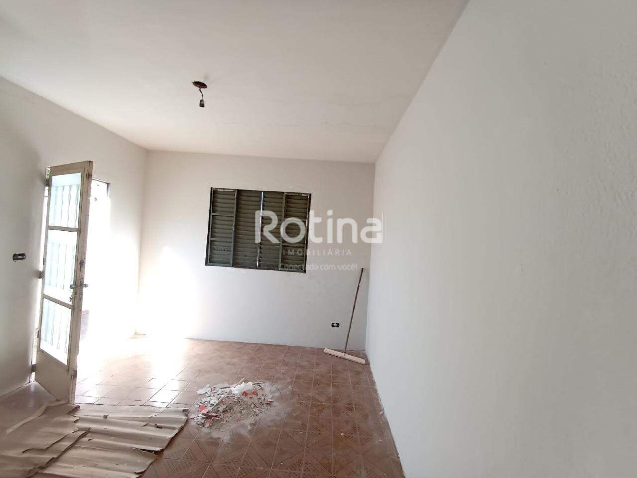 Casa à venda, 3 quartos em Uberlândia no bairro Santa Mônica no valor de R$ 320.000,00 - Rotina Imobiliária: 