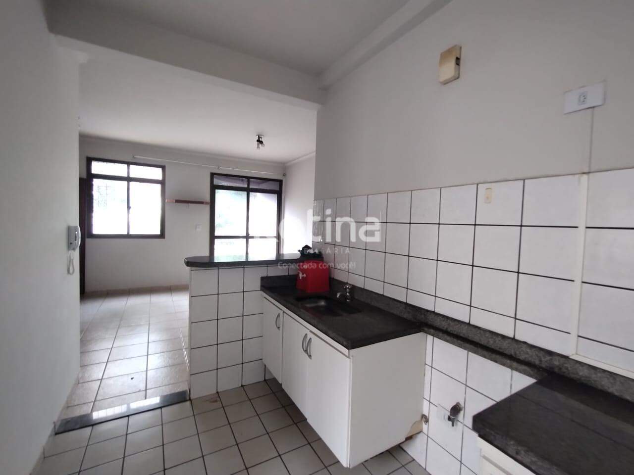 Apartamento para alugar, 1 quarto em Uberlândia no bairro Morada da Colina no valor de R$ 950,00 - Rotina Imobiliária: 