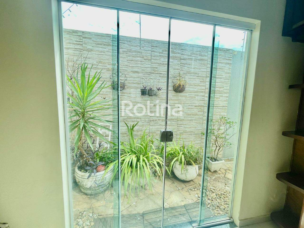 Casa à venda, 3 quartos em Uberlândia no bairro Presidente Roosevelt no valor de R$ 870.000,00 - Rotina Imobiliária: 