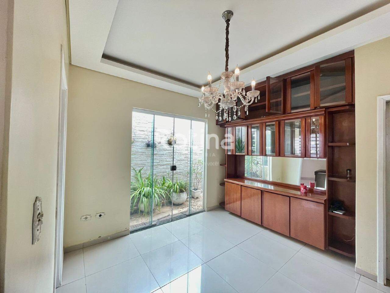 Casa à venda, 3 quartos em Uberlândia no bairro Presidente Roosevelt no valor de R$ 870.000,00 - Rotina Imobiliária: 