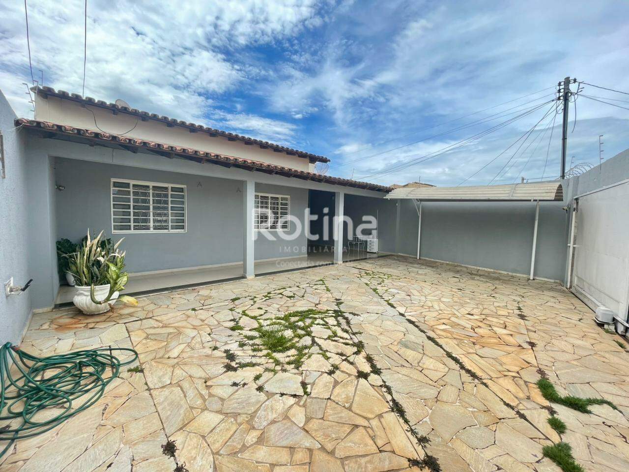 Casa à venda, 3 quartos em Uberlândia no bairro Presidente Roosevelt no valor de R$ 870.000,00 - Rotina Imobiliária: 