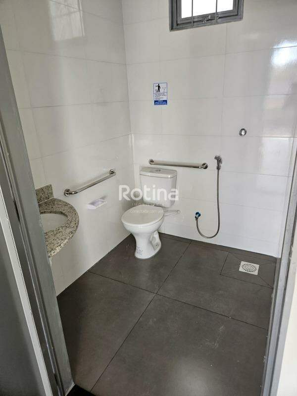 Loja para alugar, em Uberlândia no bairro Planalto no valor de R$ 1.300,00 - Rotina Imobiliária: 