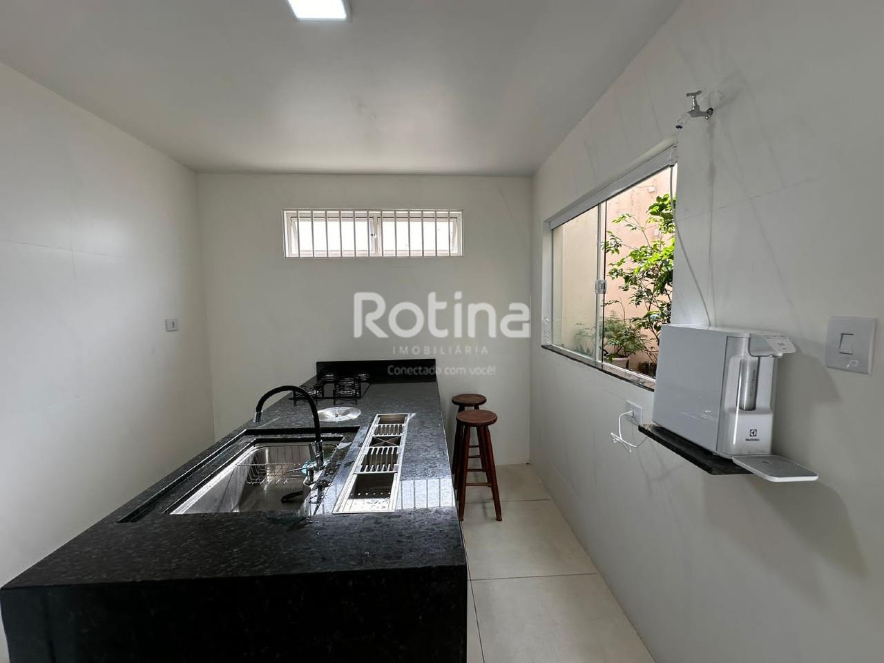 Casa para alugar, 4 quartos em Uberlândia no bairro Fundinho no valor de R$ 4.500,00 - Rotina Imobiliária: 