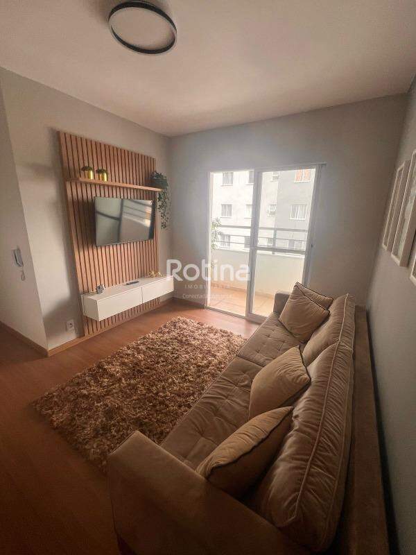 Apartamento para alugar, 2 quartos em Uberlândia no bairro Martins no valor de R$ 2.500,00 - Rotina Imobiliária: 