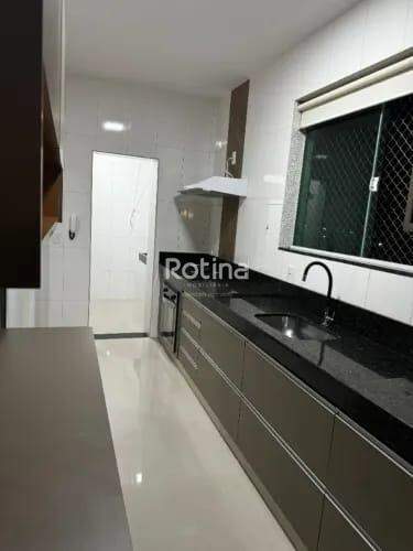 Apartamento para alugar, 3 quartos em Uberlândia no bairro Granada no valor de R$ 3.800,00 - Rotina Imobiliária: 