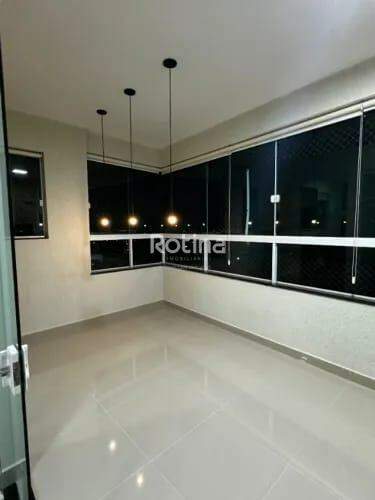 Apartamento para alugar, 3 quartos em Uberlândia no bairro Granada no valor de R$ 3.800,00 - Rotina Imobiliária: 