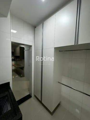 Apartamento para alugar, 3 quartos em Uberlândia no bairro Granada no valor de R$ 3.800,00 - Rotina Imobiliária: 