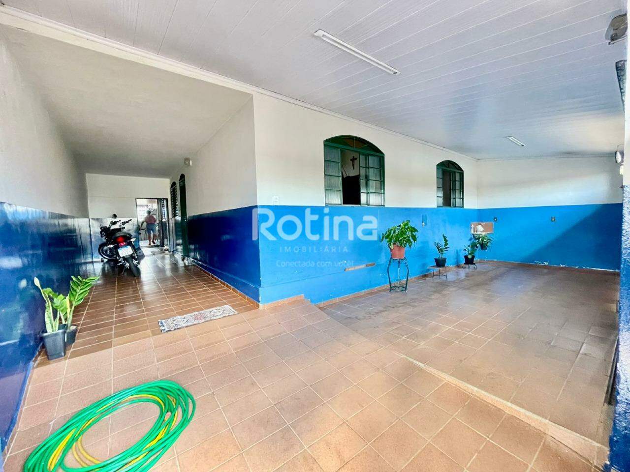 Casa à venda, 6 quartos em Uberlândia no bairro Custódio Pereira no valor de R$ 650.000,00 - Rotina Imobiliária: 