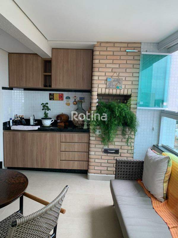 Apartamento à venda, 3 quartos em Uberlândia no bairro Nossa Senhora Aparecida no valor de R$ 1.050.000,00 - Rotina Imobiliária: 