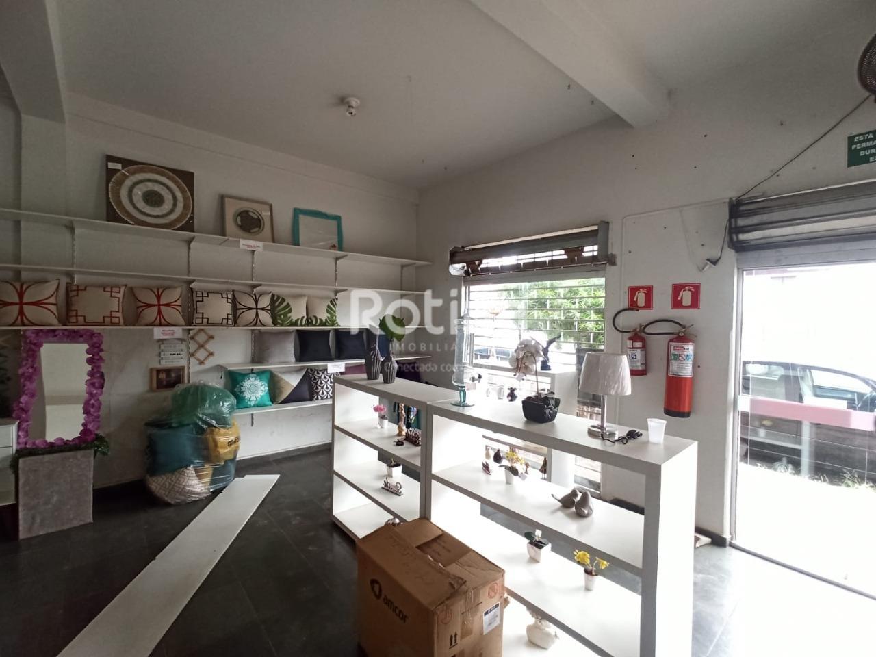 Loja para alugar, em Uberlândia no bairro Nossa Senhora Aparecida no valor de R$ 3.000,00 - Rotina Imobiliária: 