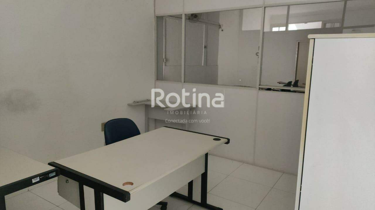 Comercial para alugar, em Uberlândia no bairro Dona Zulmira no valor de R$ 6.000,00 - Rotina Imobiliária: 