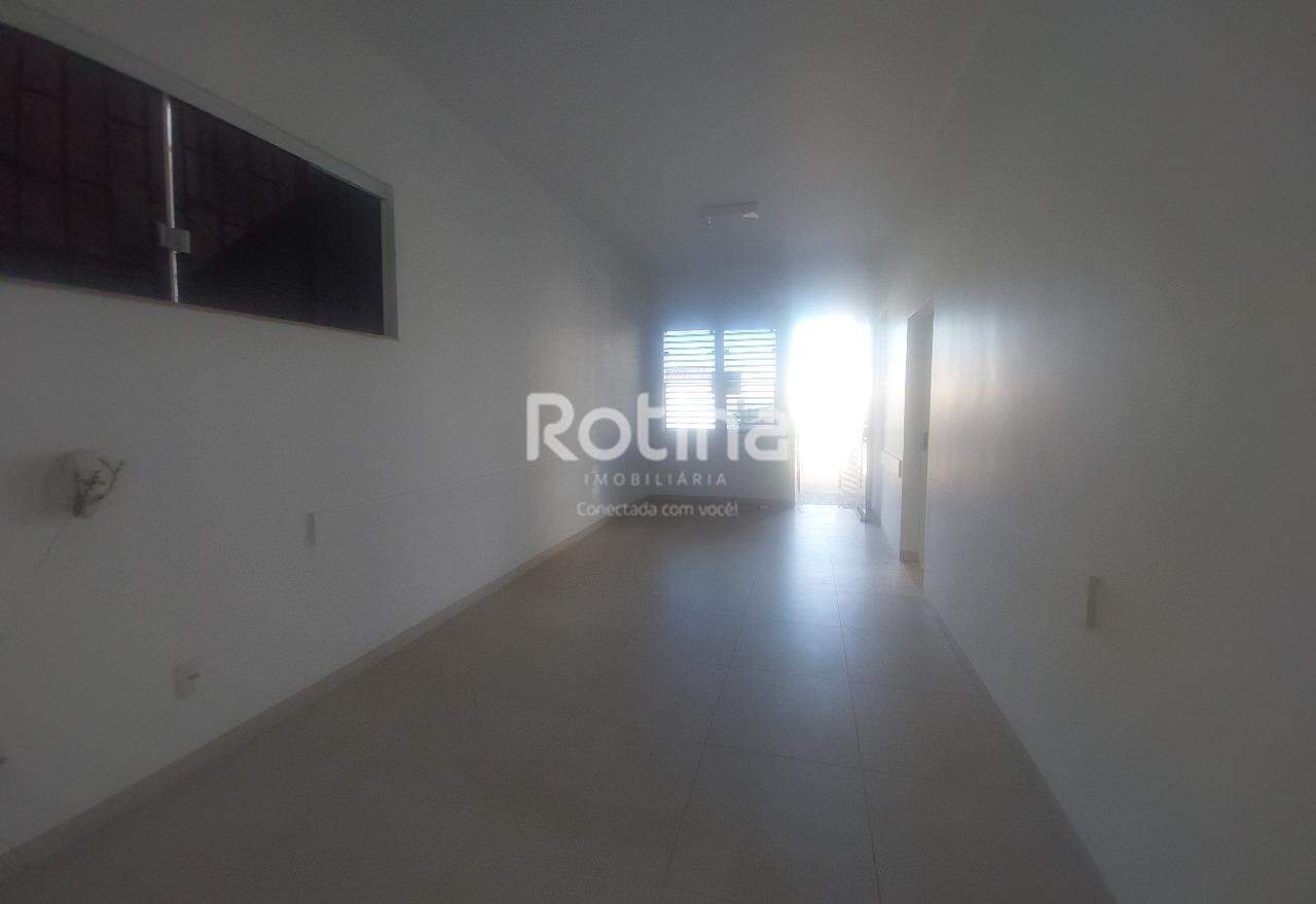 Comercial para alugar, em Uberlândia no bairro Centro no valor de R$ 5.000,00 - Rotina Imobiliária: 