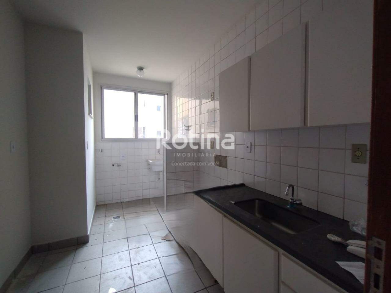 Apartamento para alugar, 3 quartos em Uberlândia no bairro Martins no valor de R$ 1.350,00 - Rotina Imobiliária: 