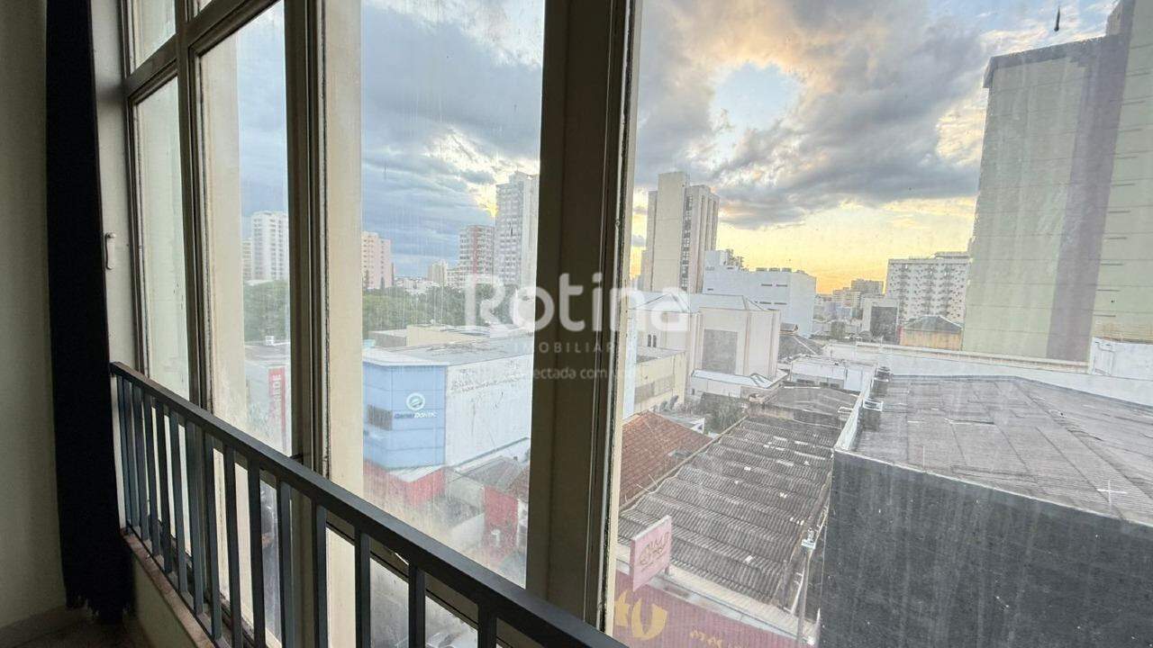 Sala à venda, em Uberlândia no bairro Centro no valor de R$ 79.000,00 - Rotina Imobiliária: 
