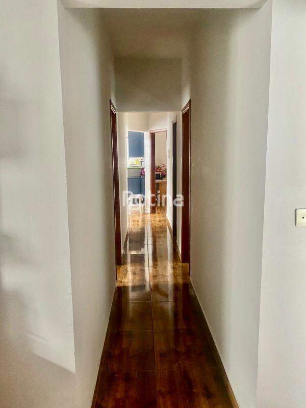 Casa à venda, 3 quartos em Uberlândia no bairro Minas Gerais no valor de R$ 450.000,00 - Rotina Imobiliária: 