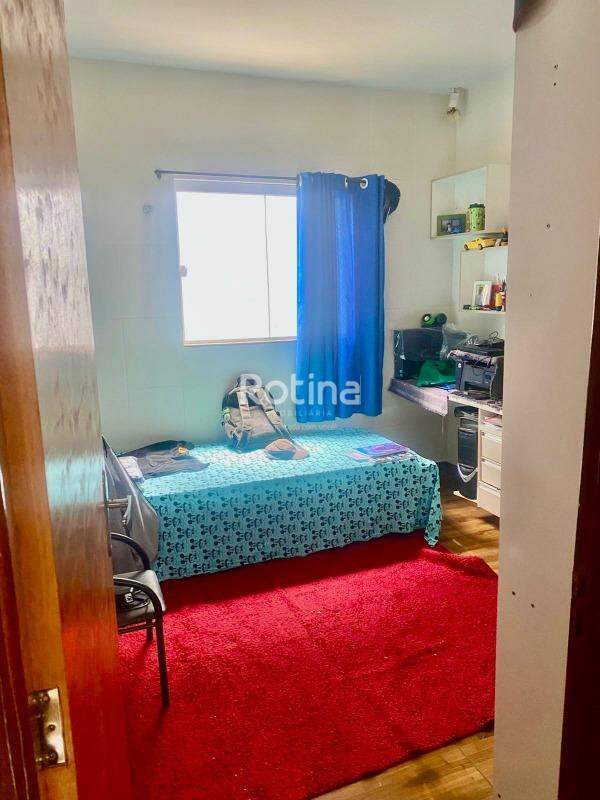 Casa à venda, 3 quartos em Uberlândia no bairro Minas Gerais no valor de R$ 450.000,00 - Rotina Imobiliária: 