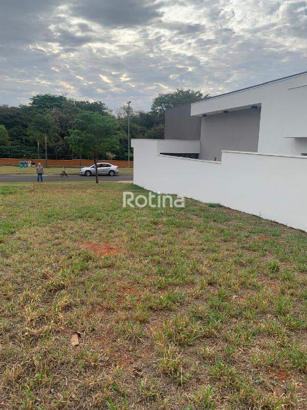Terreno Condomínio Fechado à venda, em Uberlândia no bairro Granja Marileusa no valor de R$ 700.000,00 - Rotina Imobiliária: 