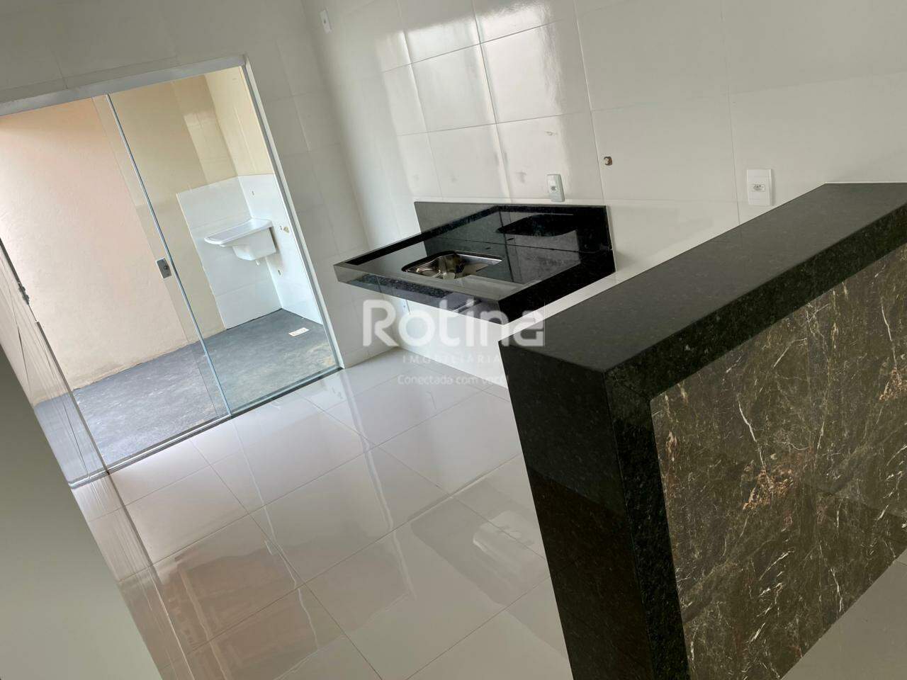 Casa à venda, 2 quartos em Uberlândia no bairro Shopping Park no valor de R$ 230.000,00 - Rotina Imobiliária: 