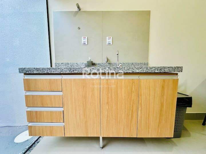 Kitnet para alugar, 1 quarto em Uberlândia no bairro Minas Gerais no valor de R$ 1.900,00 - Rotina Imobiliária: 