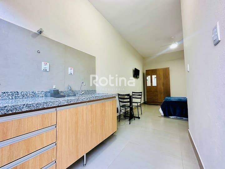 Kitnet para alugar, 1 quarto em Uberlândia no bairro Minas Gerais no valor de R$ 1.900,00 - Rotina Imobiliária: 