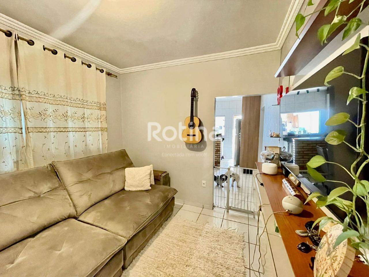 Casa à venda, 3 quartos em Uberlândia no bairro Segismundo Pereira no valor de R$ 650.000,00 - Rotina Imobiliária: 