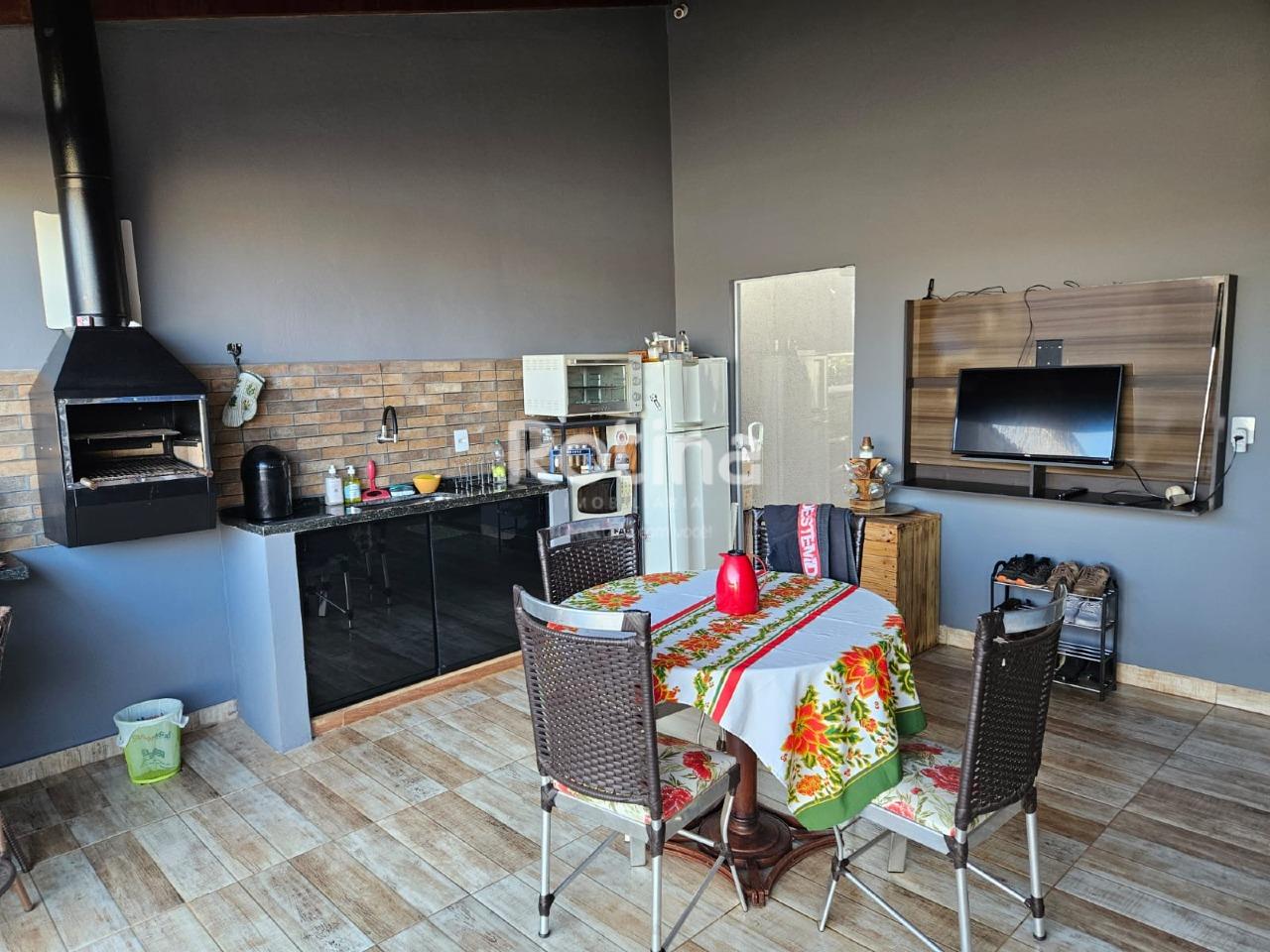 Casa para alugar, 3 quartos em Uberlândia no bairro Jardim Patrícia no valor de R$ 4.400,00 - Rotina Imobiliária: 