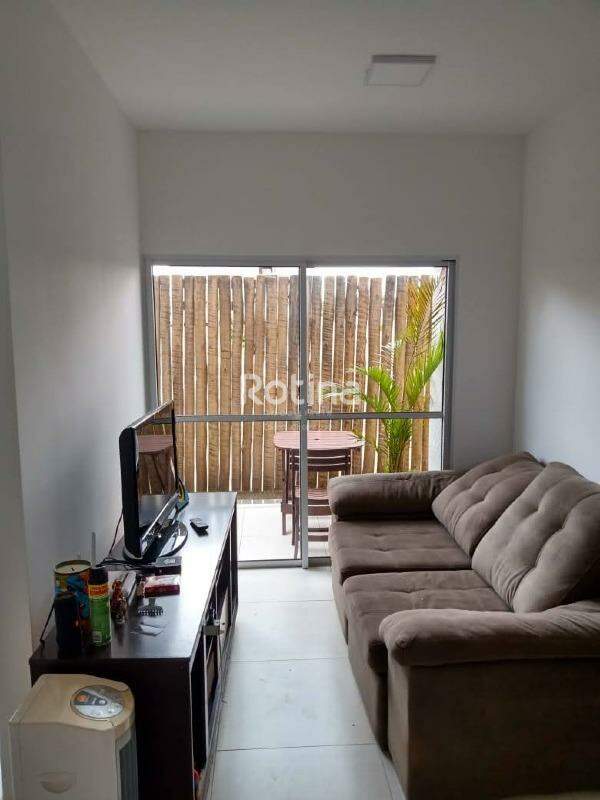 Apartamento para alugar, 2 quartos em Uberlândia no bairro Jardim Holanda no valor de R$ 1.300,00 - Rotina Imobiliária: 