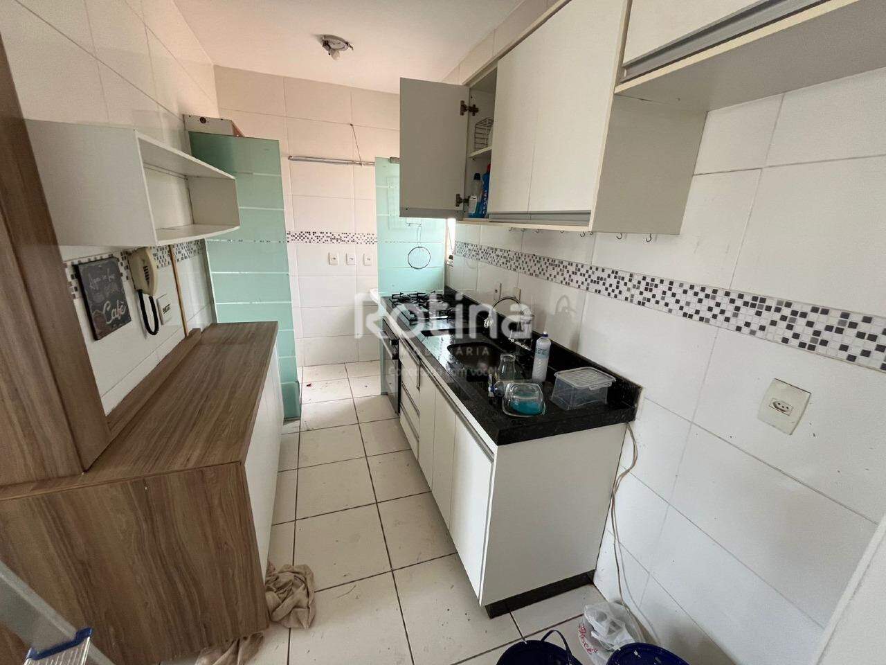Apartamento para alugar, 3 quartos em Uberlândia no bairro Santa Mônica no valor de R$ 2.500,00 - Rotina Imobiliária: 