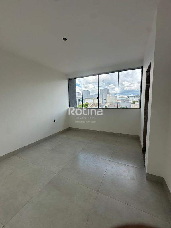 Casa à venda, 2 quartos em Uberlândia no bairro Novo Mundo no valor de R$ 560.000,00 - Rotina Imobiliária: 