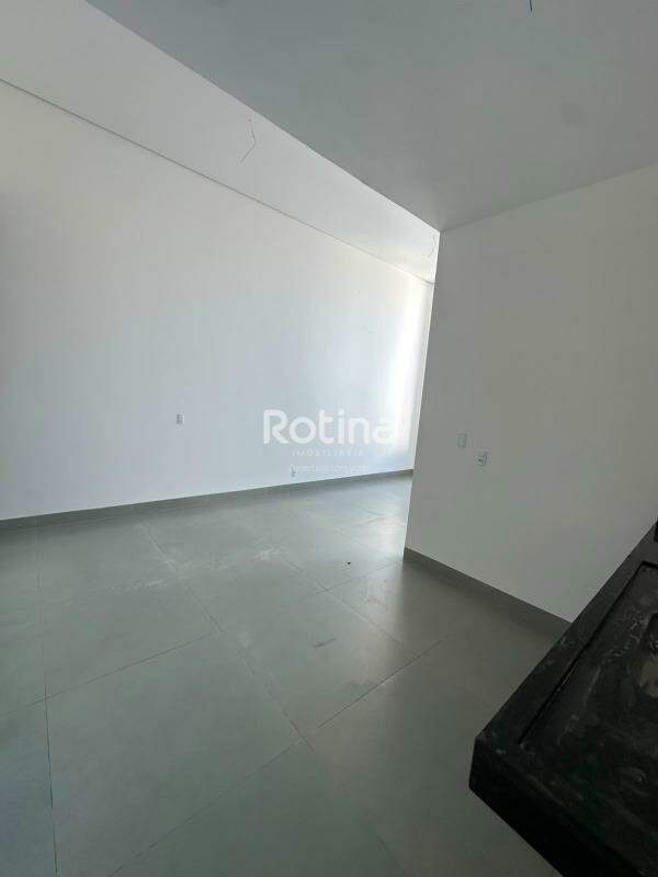 Casa à venda, 3 quartos em Uberlândia no bairro Novo Mundo no valor de R$ 470.000,00 - Rotina Imobiliária: 