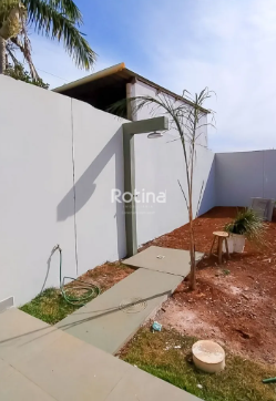 Casa à venda, em Uberlândia no bairro Aclimação no valor de R$ 450.000,00 - Rotina Imobiliária: 