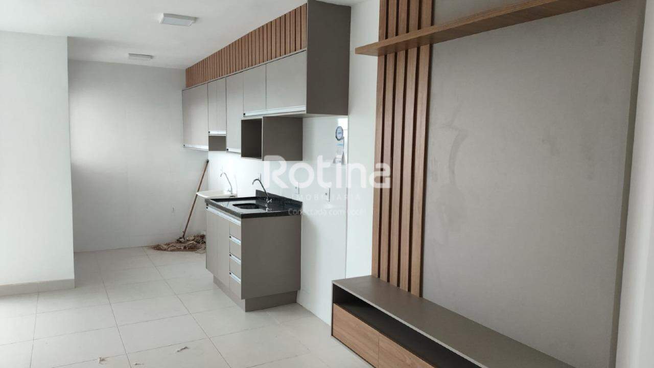 Apartamento para alugar, 2 quartos em Uberlândia no bairro Segismundo Pereira no valor de R$ 2.100,00 - Rotina Imobiliária: 
