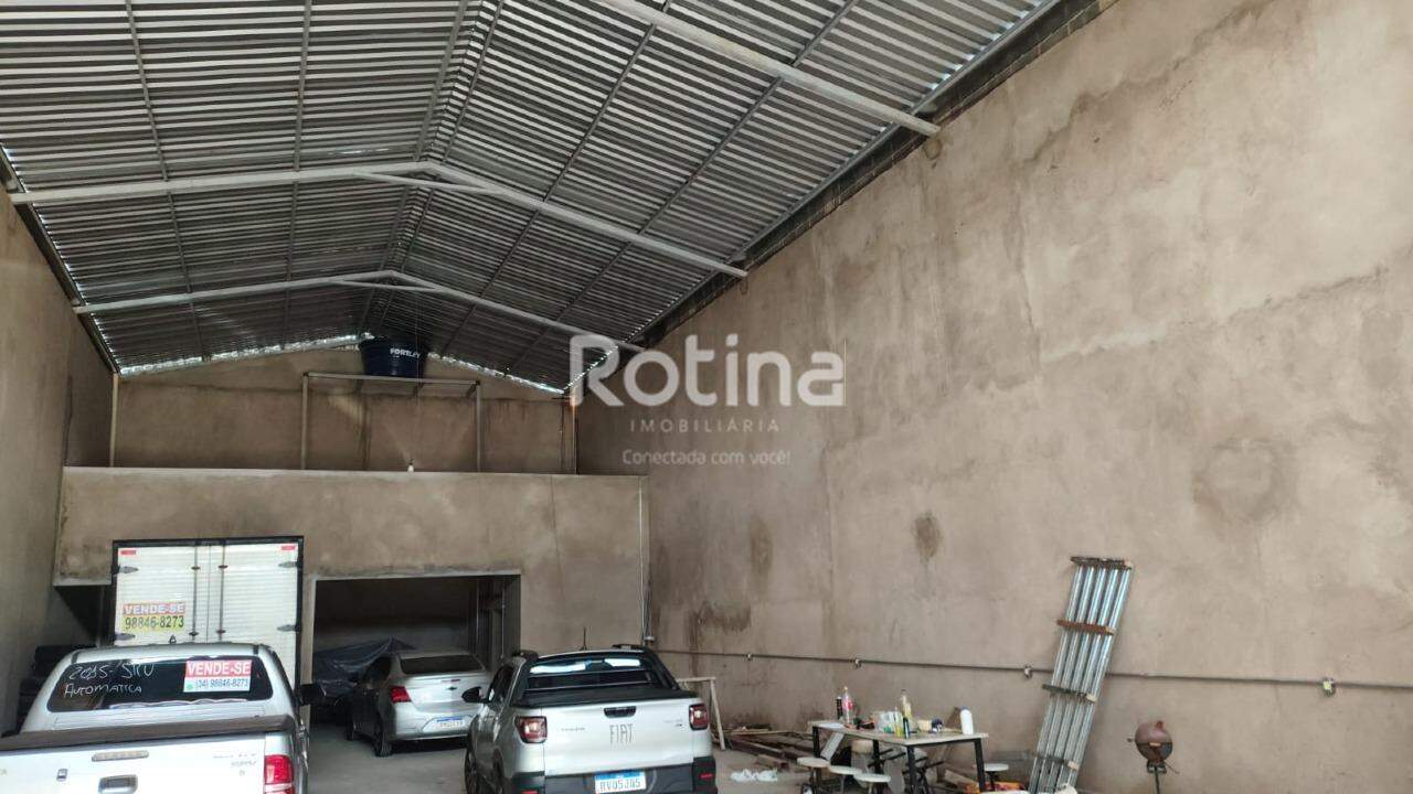 Galpão para alugar, em Uberlândia no bairro Minas Gerais no valor de R$ 25.000,00 - Rotina Imobiliária: 