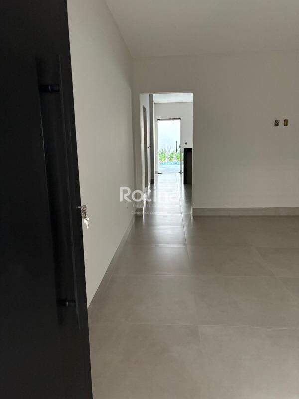 Casa à venda, 3 quartos em Uberlândia no bairro Jardim das Palmeiras no valor de R$ 850.000,00 - Rotina Imobiliária: Sala