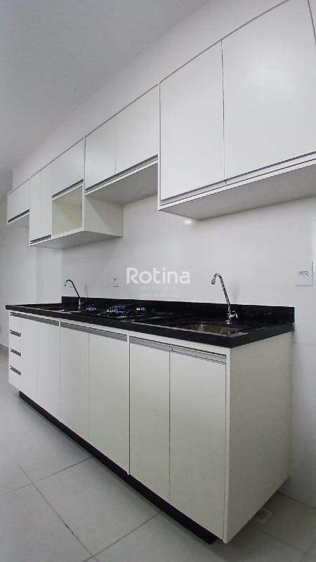 Apartamento à venda, 2 quartos em Uberlândia no bairro Segismundo Pereira no valor de R$ 400.000,00 - Rotina Imobiliária: 